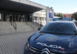 Un coche de la Policía Nacional en una imagen de archivo.