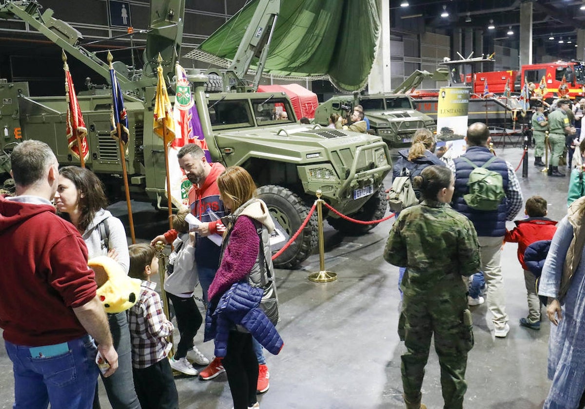 Presencia de la Unidad Militar de Emergencias (UME) en Expojove.