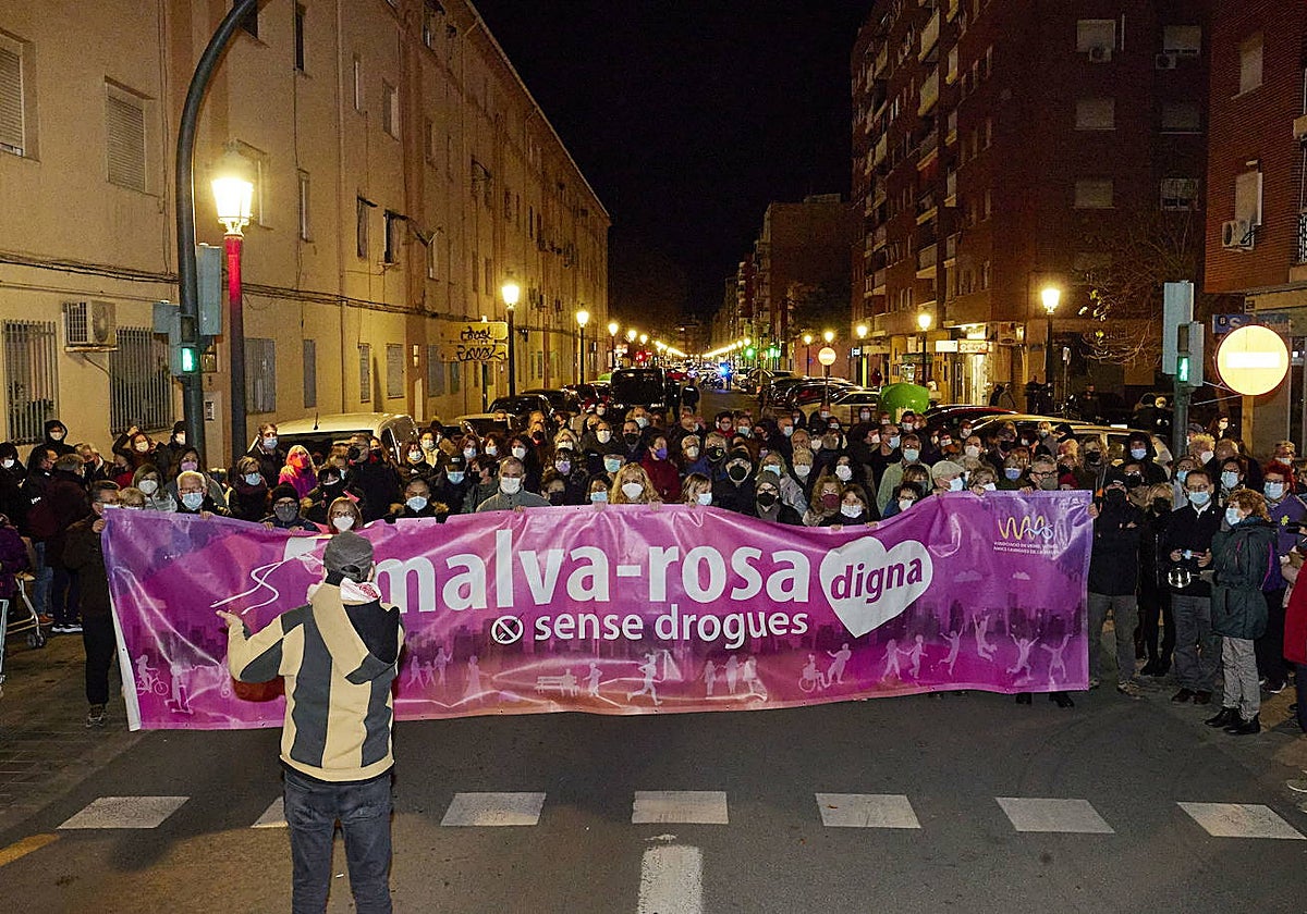 Una de las manifestaciones realizadas en la Malvarrosa para exigir más seguridad y la lucha contra la droga.