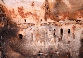 Pinturas de arte paleolítico halladas en la Cova de les Dones.