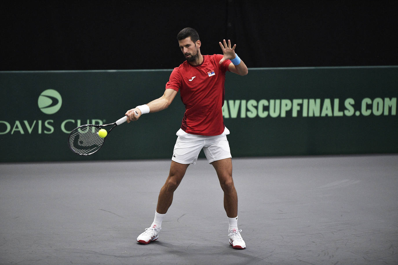 Djokovic se entrena en Valencia