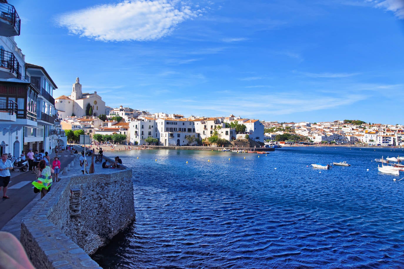 Cadaqués (Gerona - Cataluña - España). Conocida como la 'Perla de la Costa Brava', donde vivió durante años el genio Salvador Dalí 