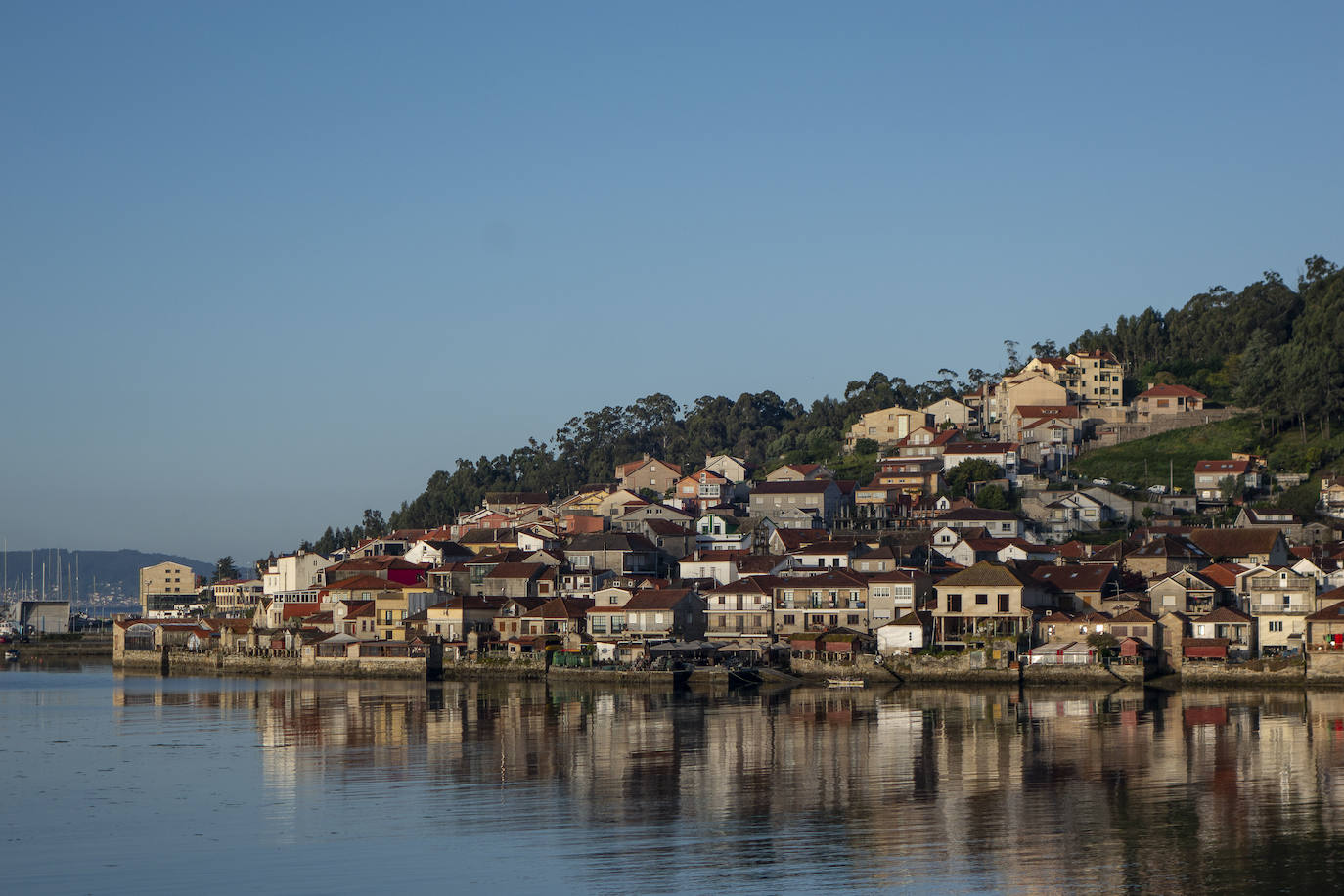 Combarro (Pontevedra - Galicia - España). Considerado por muchos como el pueblo más bonito de Galicia, está situado en el mágico escenario de las Rías Baixas.