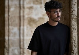 El diseñador Jordi Iranzo, en el antiguo Convento del Carmen, hoy Centro Cultural.