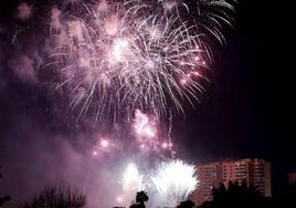 Un castillo de fuegos artificiales en Valencia disparado durante este verano.