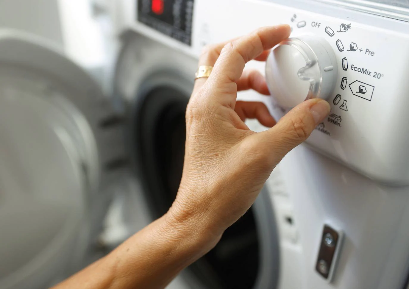 Cuál es el momento más barato para lavar la ropa?