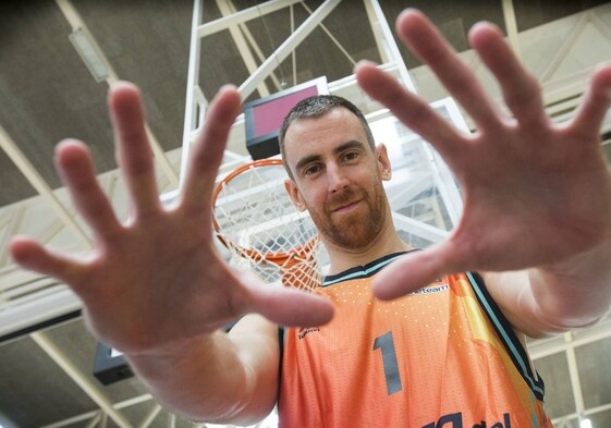 Víctor Claver, jugador del Valencia Basket e inversor.