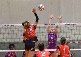 El equipo femenino de voleibol Xàtiva en una foto de archivo.