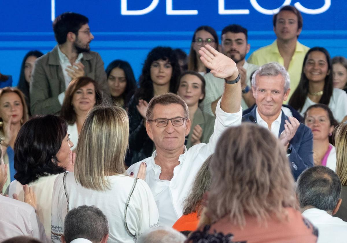 Alberto Núñez Feijóo durante su mitin en Compostela.