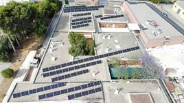 Instalación fotovoltaica del centro Miquel Brugera.