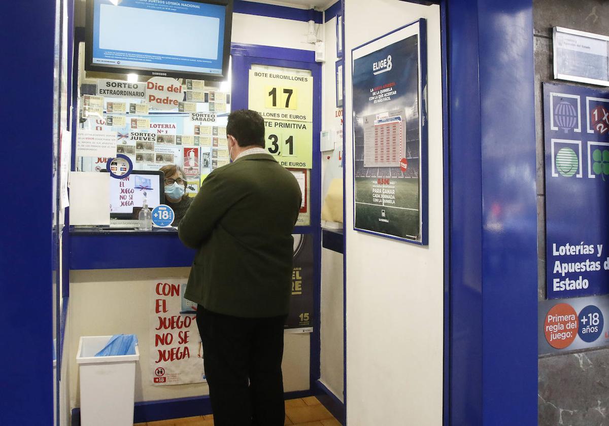 Una administraciónde lotería en una imagen de archivo.