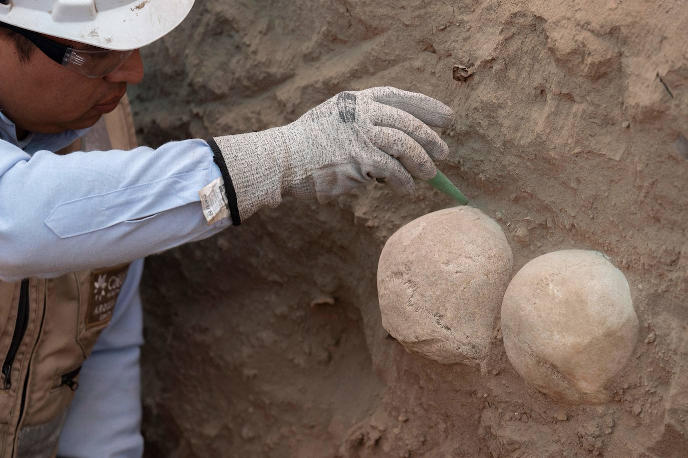 Descubren en Lima un cementerio de bebés y niños prehispánico