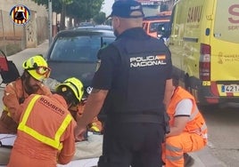 Actuación de bomberos y de la Policía Nacional.