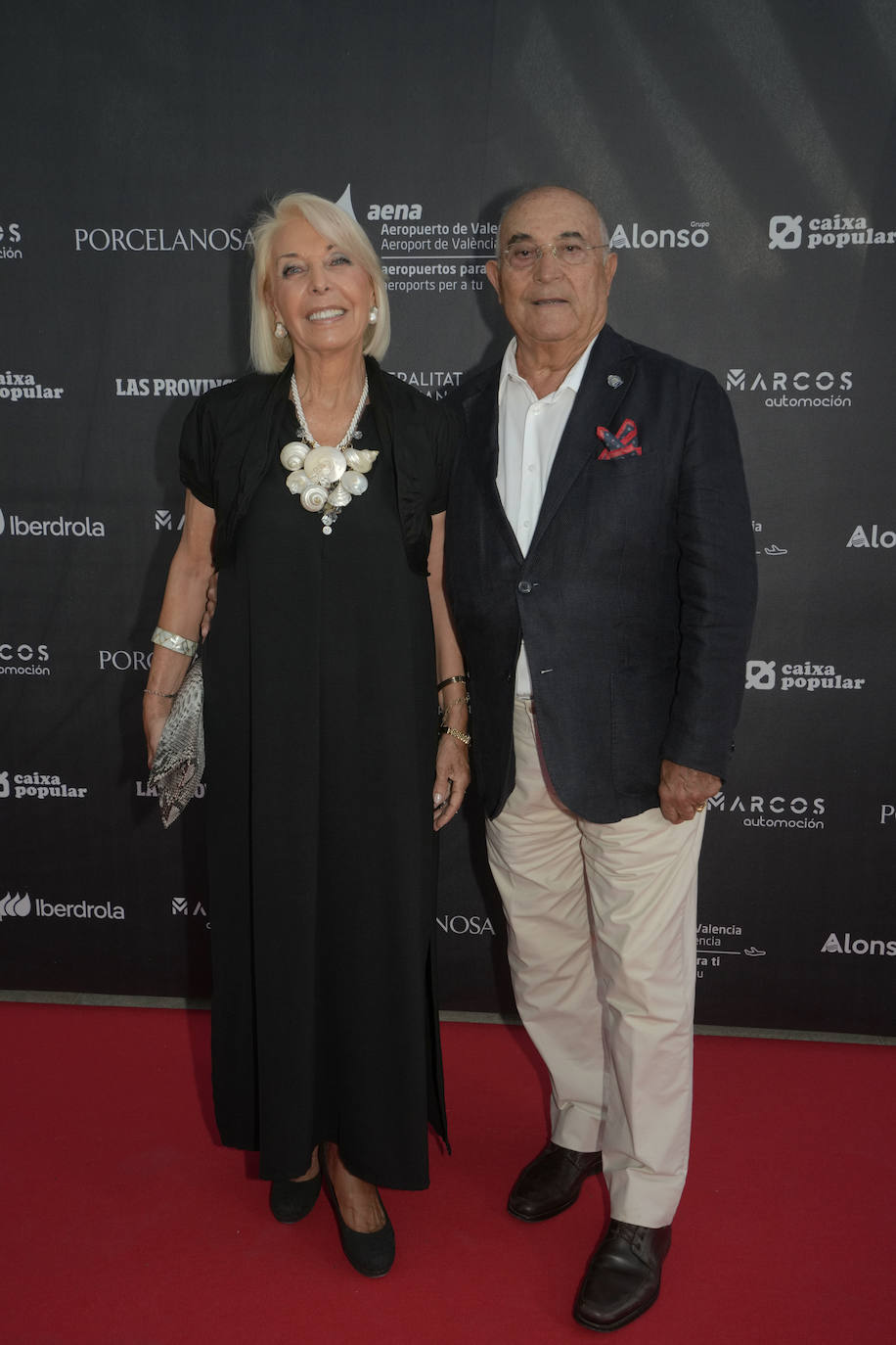 Paqui Saurí y Antonio Mollá, de Amics de la Real Acadèmia de Cultura Valenciana.