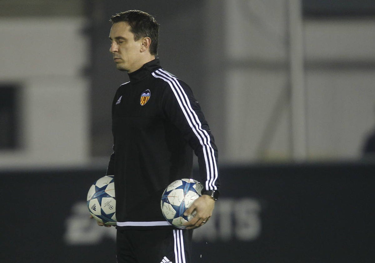 Gary Neville, en su etapa como entrenador del Valencia, en una imagen de archivo.