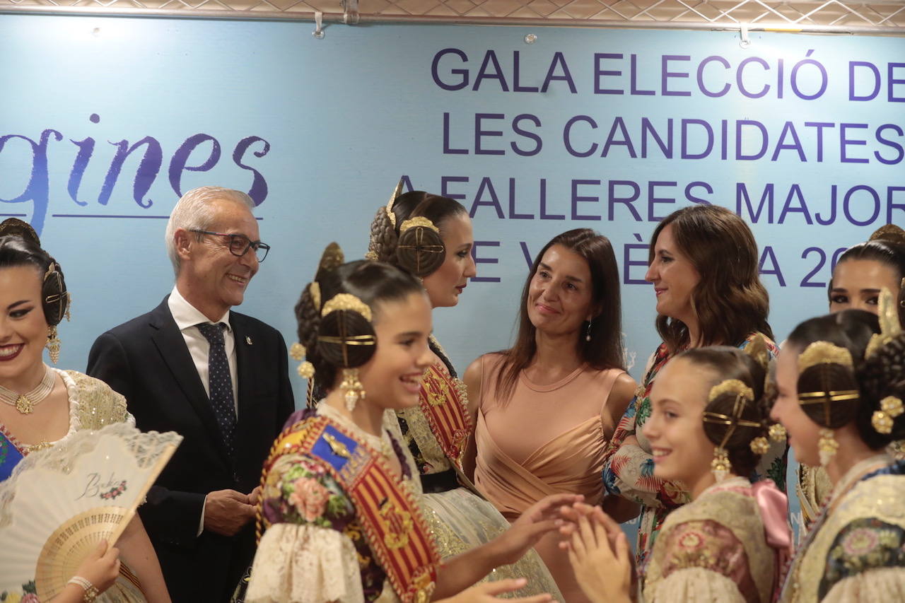 Gala fallera de la Fonteta: elección de las cortes y candidatas a falleras mayores de Valencia 2024