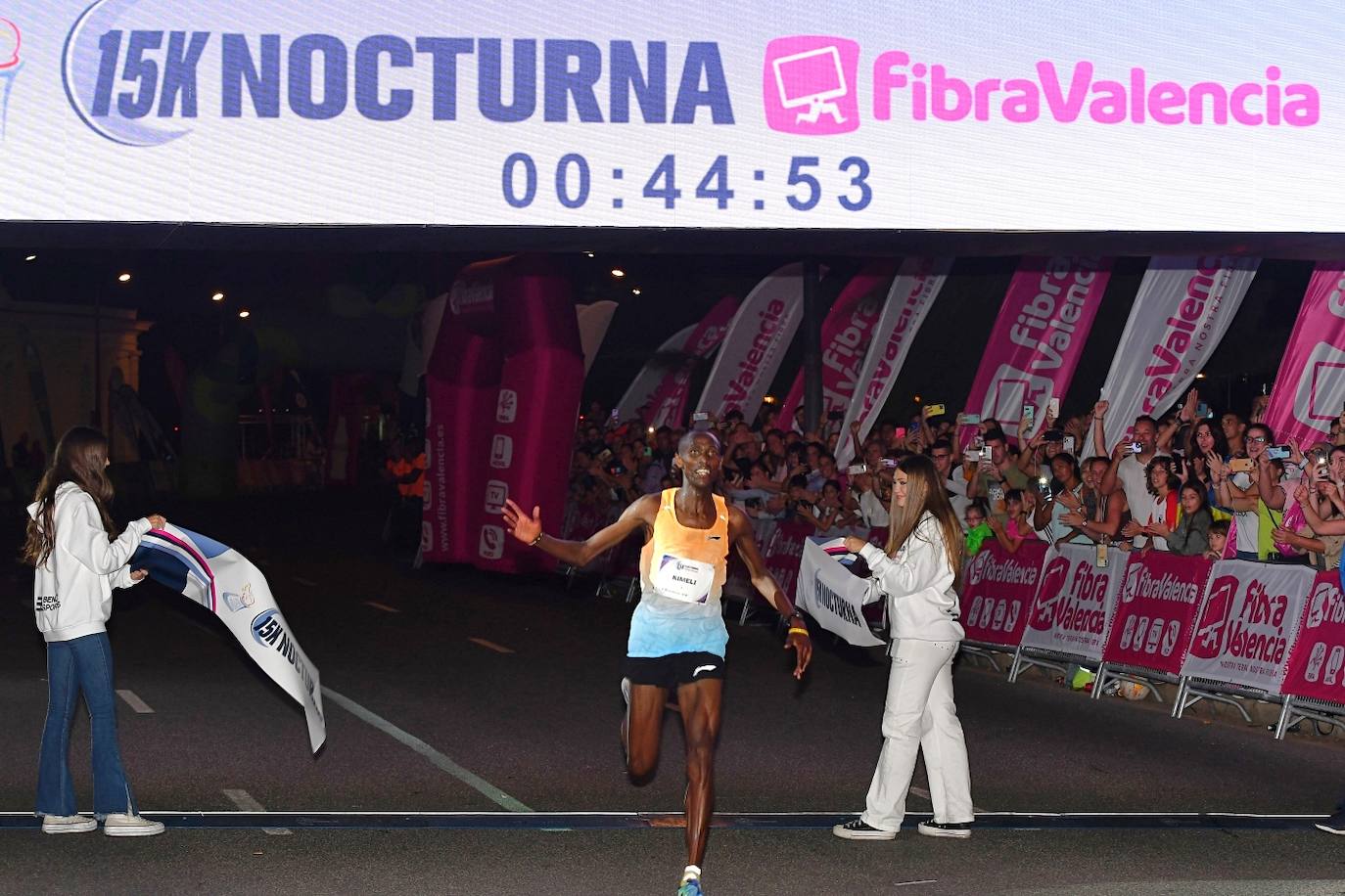 Búscate en la 15K nocturna de Valencia