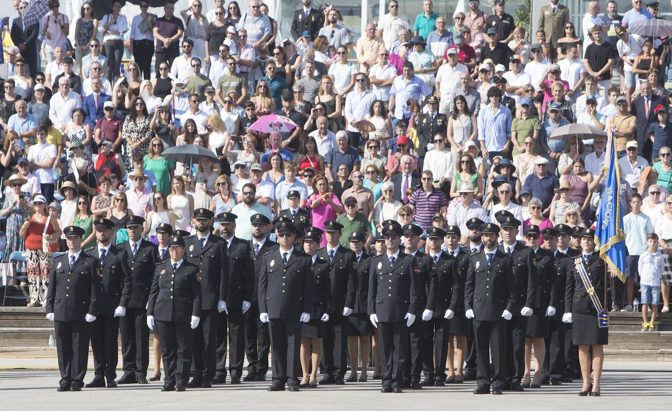 Fotos: El día de la Policía Nacional 2023 en Valencia