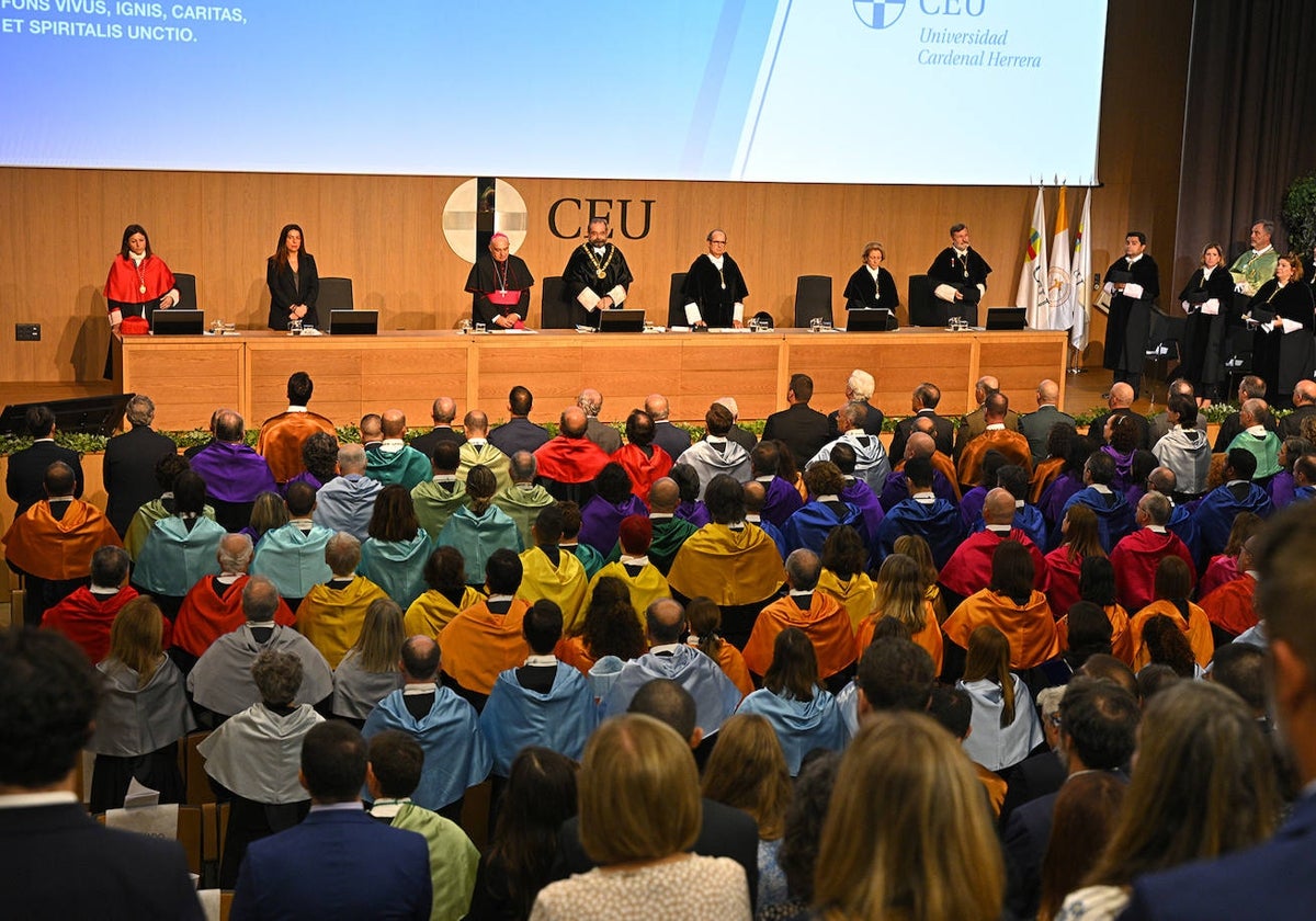 Acto de apertura de curso en la Universidad CEU Cardenal Herrera.