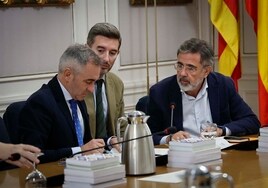 Miguel Barrachina, Víctor Soler y Alfredo Castelló, en Les Corts.