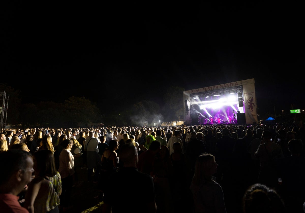 Uno de los conciertos del Parc de la Festa en la Fira de Gandia de este 2023.