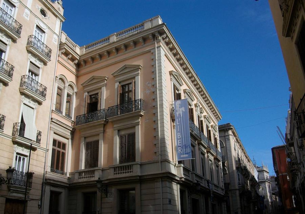 Palau del Marqués de Malferit, situado en la calle Cavallers.