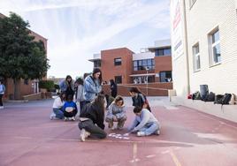 La enseñanza cooperativa trasladaal alumnado los valores en los quese sustentan las empresas detrabajo social.