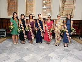 Representantes de las fiestas de Sueca.