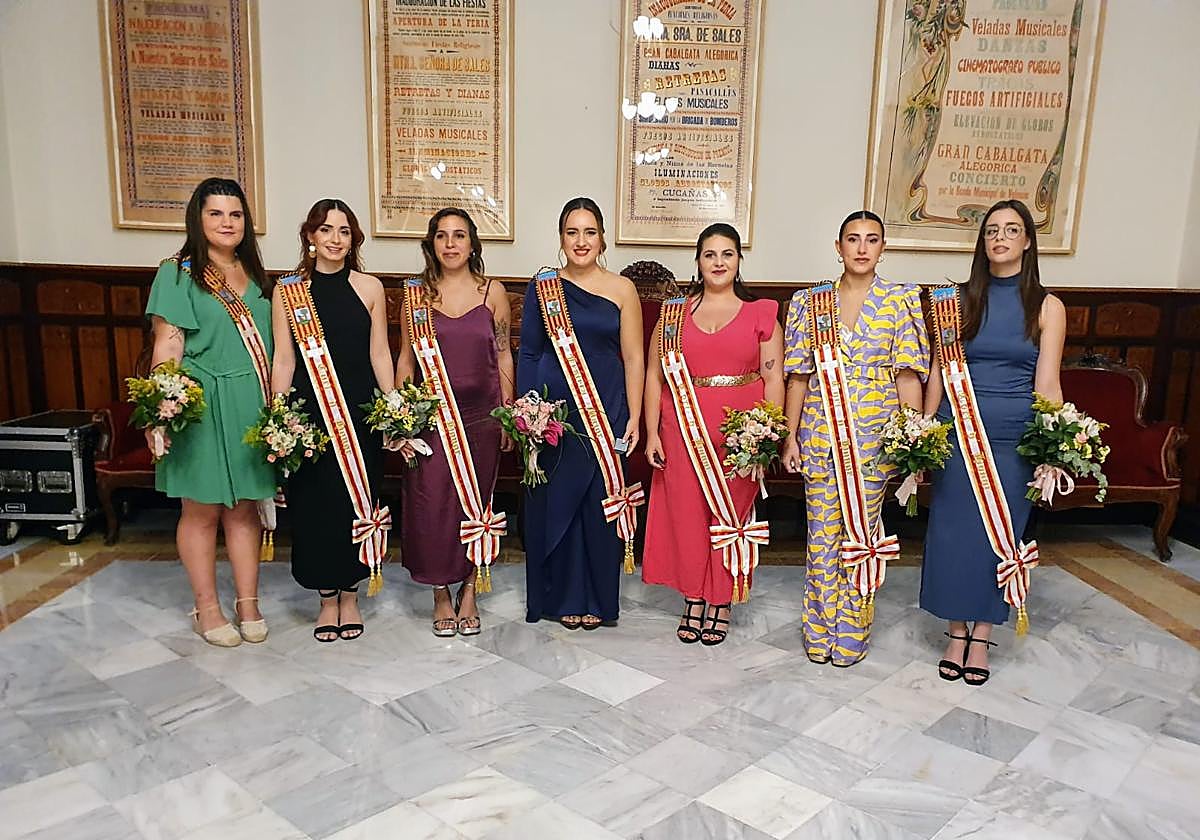 Representantes de las fiestas de Sueca.