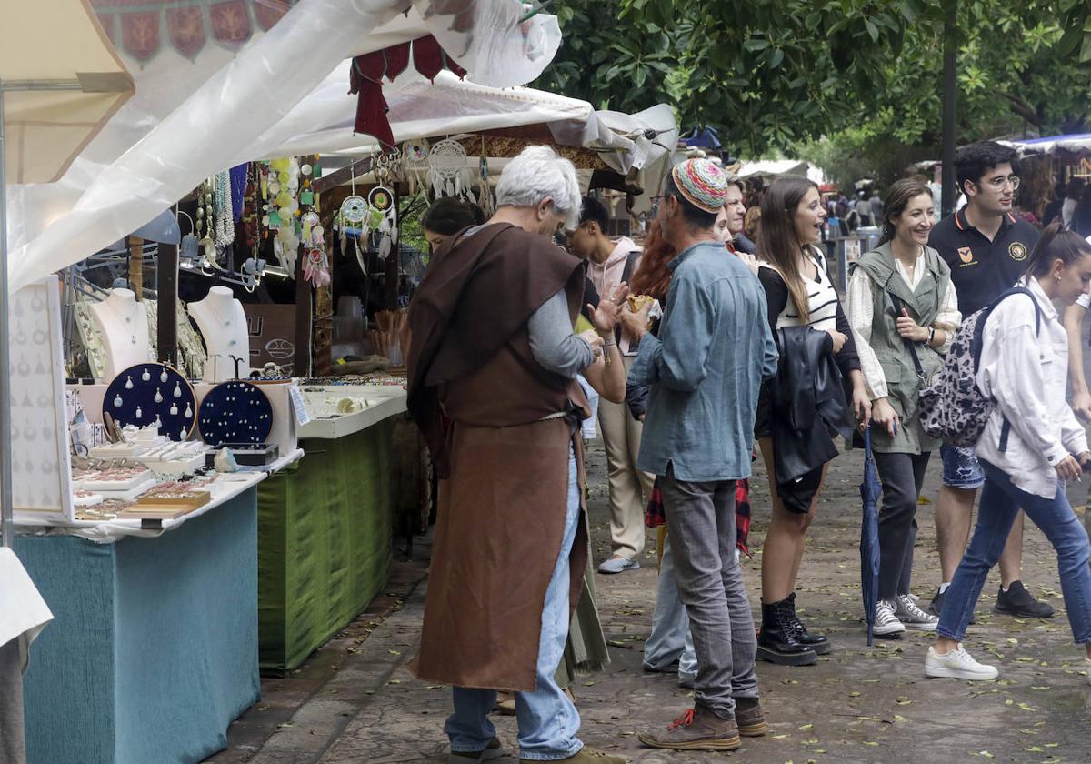 Mercado Medieval en una imagen archivo