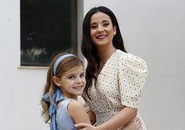 Natalia Palomero, a la derecha.