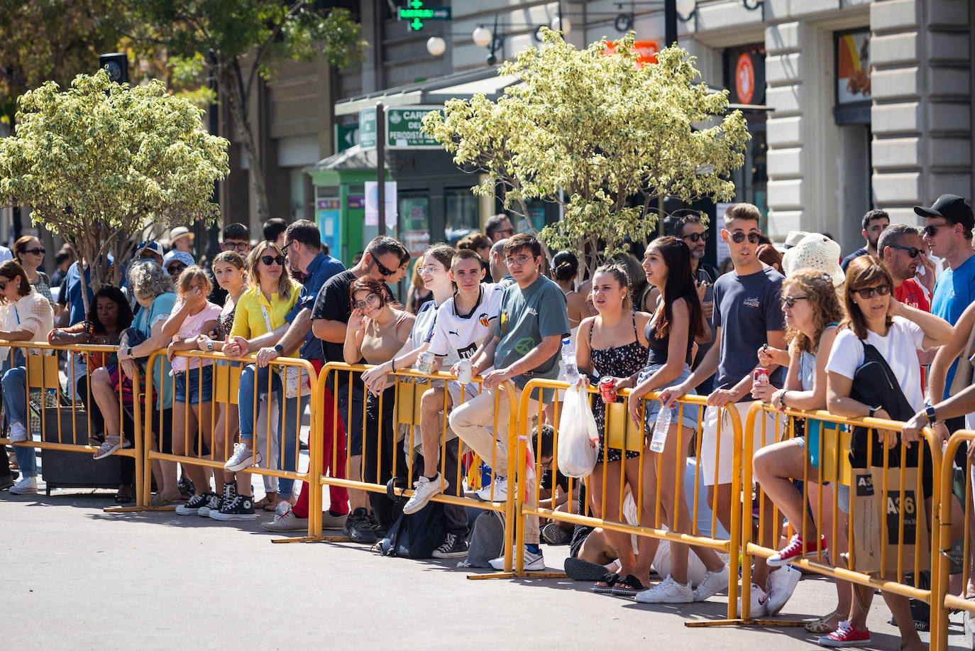 Valencia vibra con una nueva mascletà a las puertas del 9 d&#039;Octubre