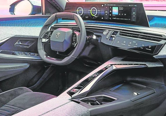 Futurista interior en este nuevo modelo de Peugeot.
