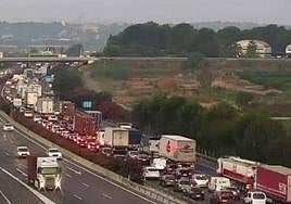 Atascos en la A-7 desde primera hora de este martes 10 de octubre.