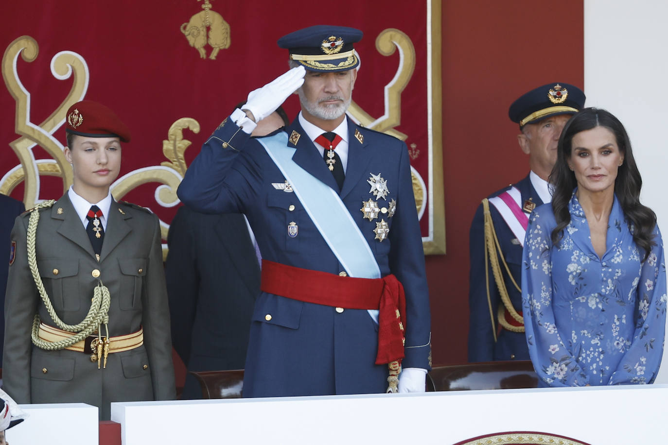 El desfile militar de las Fuerzas Armadas, en imágenes