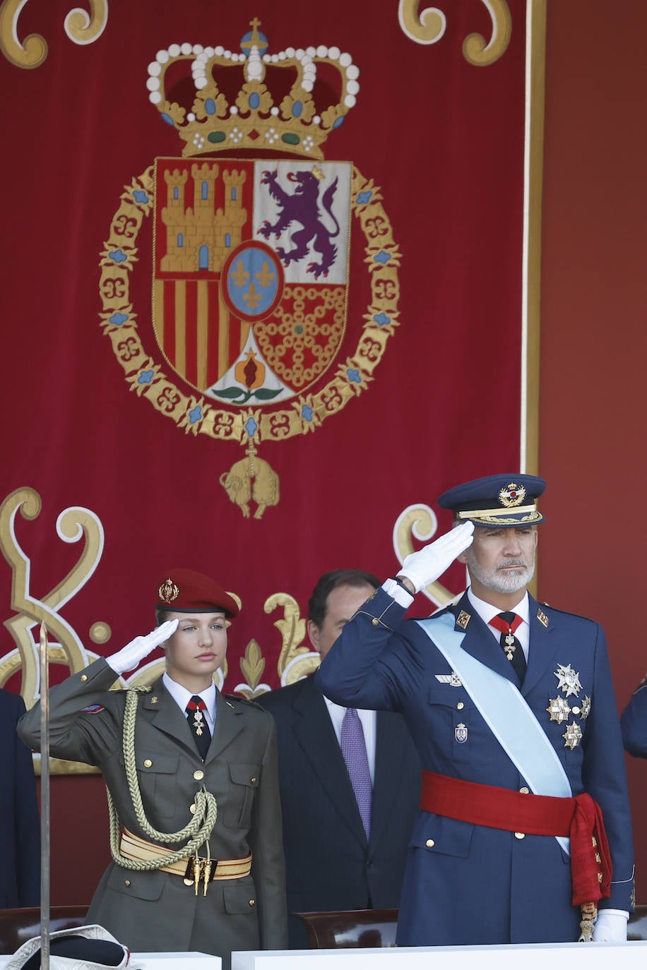 El desfile militar de las Fuerzas Armadas, en imágenes