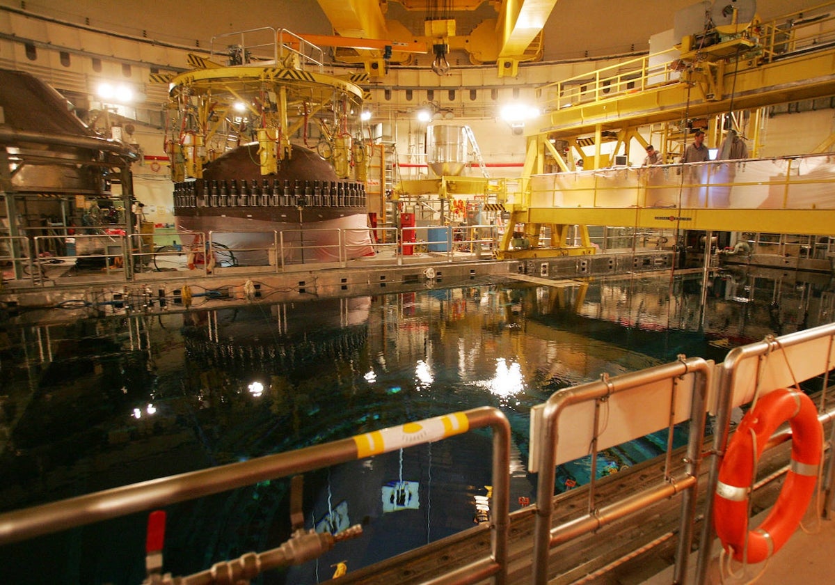 Interior de la central nuclear de Cofrentes durante una de sus últimas recargas.