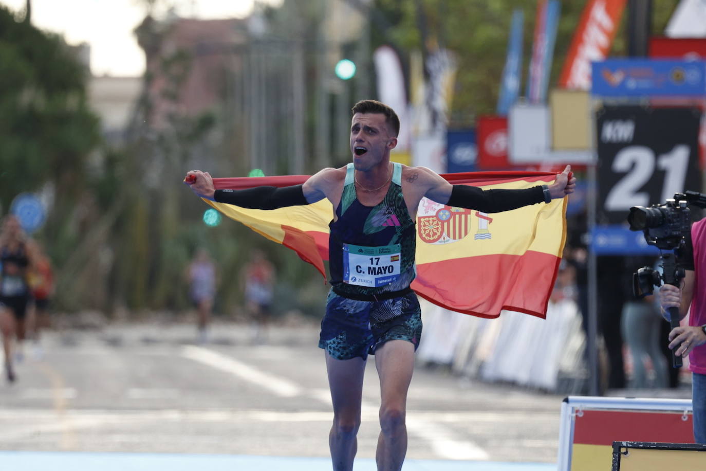 Fotos: las mejores imágenes del Medio Maratón de Valencia 2023