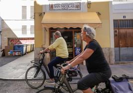 Fachada del horno de San Nicolás, que este martes cierra sus puertas definitivamente.