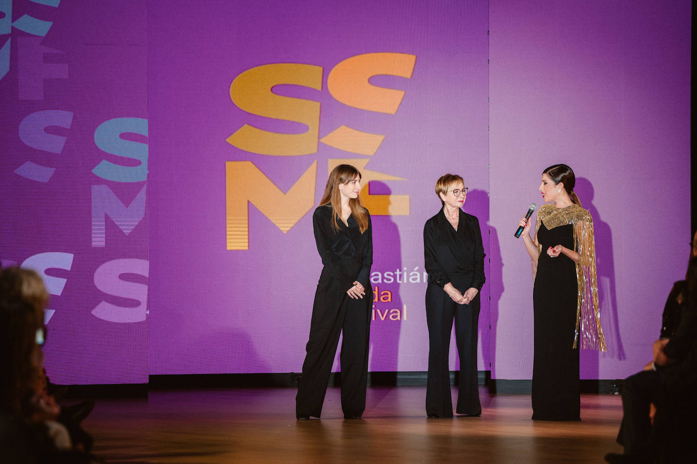 La valenciana Isabel Sanchis viste de gala el Museo Balenciaga