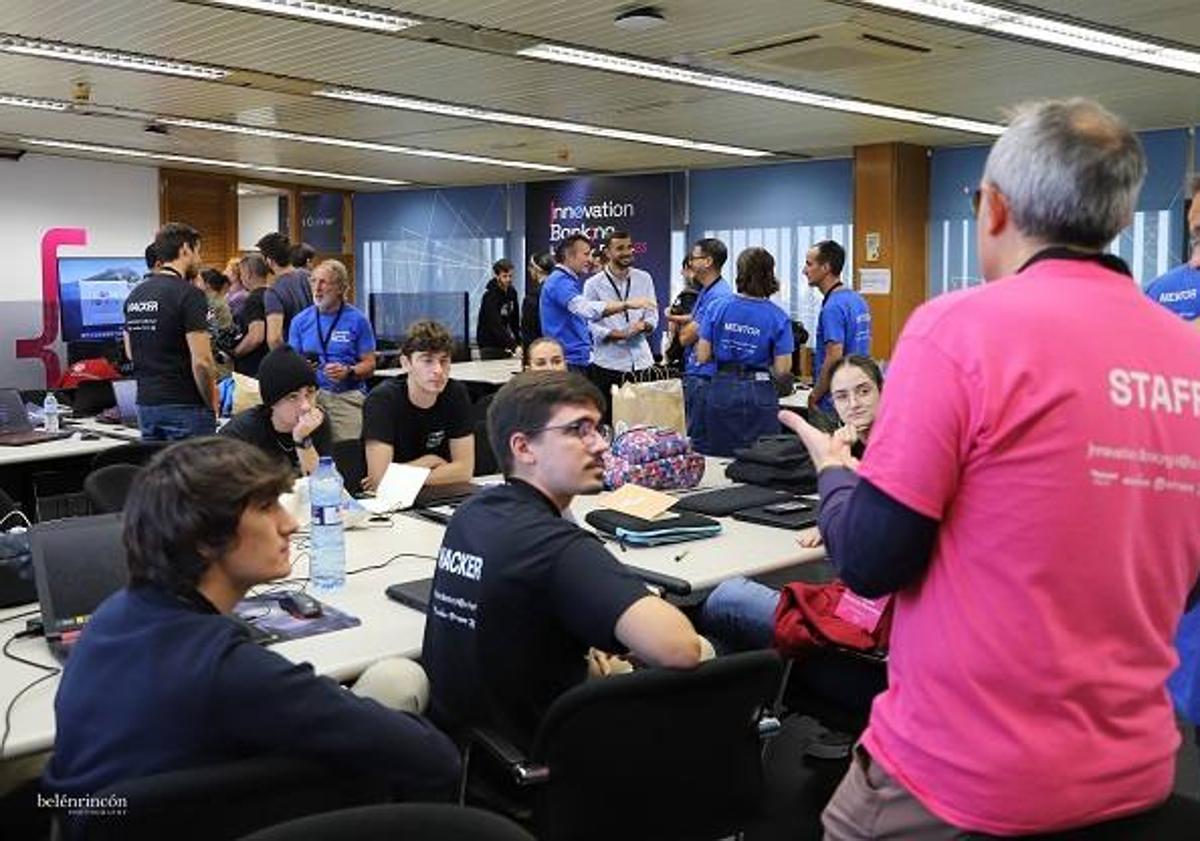 Imagen principal - Innovation Banking Hack Fest 2023