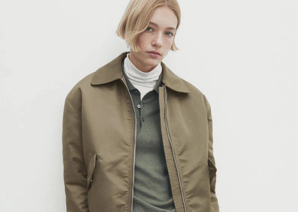 Imagen secundaria 1 - Arriba, bomber de Zara por 109 euros. A la izquierda, chaqueta bomber de Massimo Dutti y, a la derecha, modelo de Prada, con un precio de 1.952 euros.