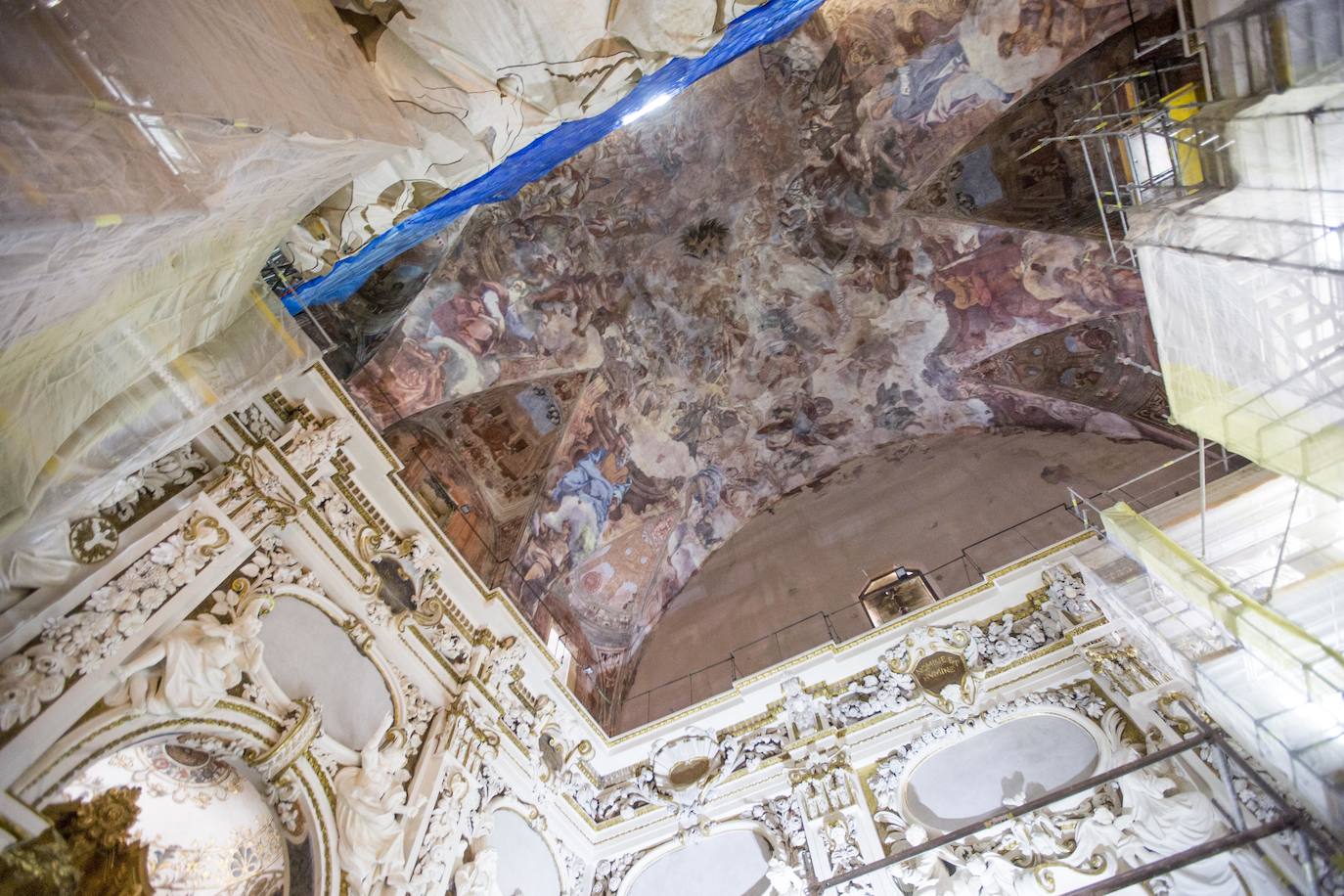 El renacimiento del arte en los frescos de los Santos Juanes