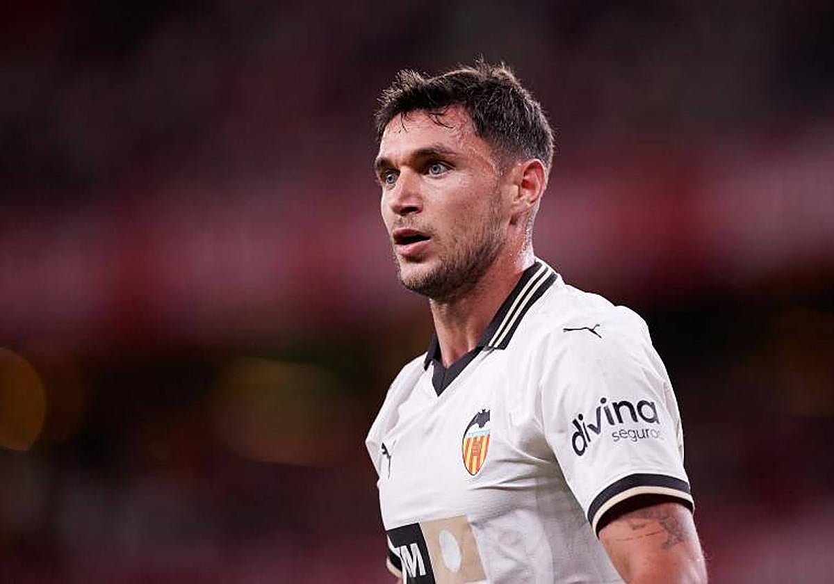 Yaremchuk apunta a titular este jueves.