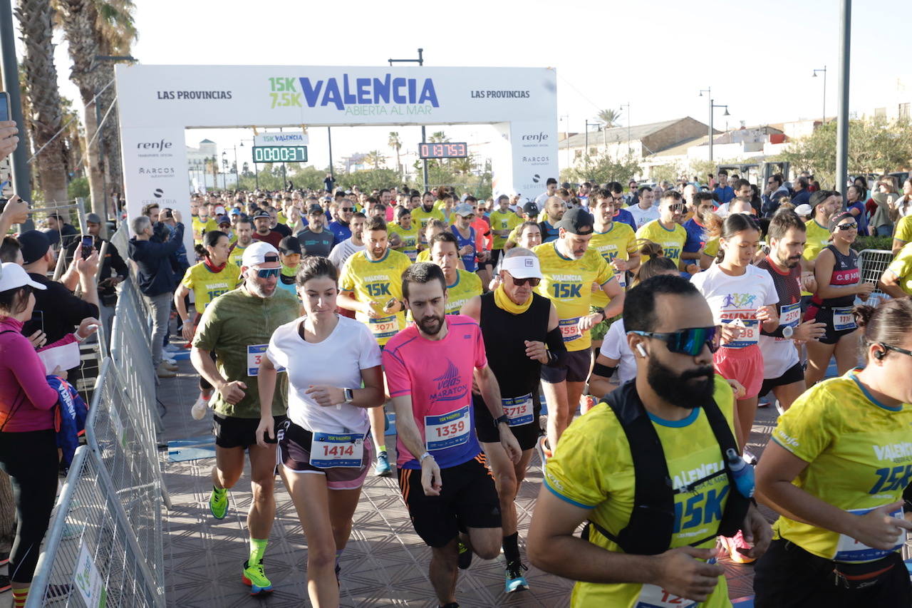 Las mejores imágenes que ha dejado la 15K Valencia Abierta al Mar