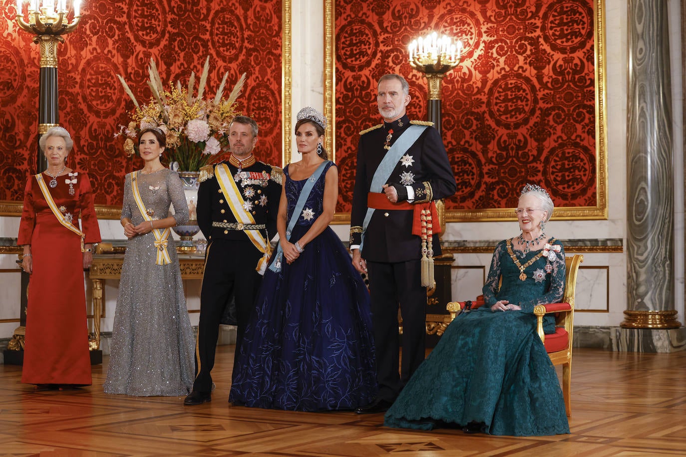 La espectacular tiara de Letizia en Dinamarca