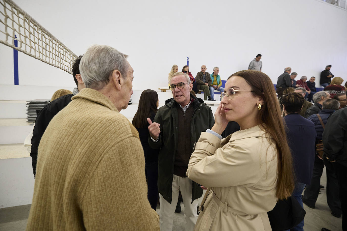 Una falla dedicada a la pilota: Rovellet ya es monumento
