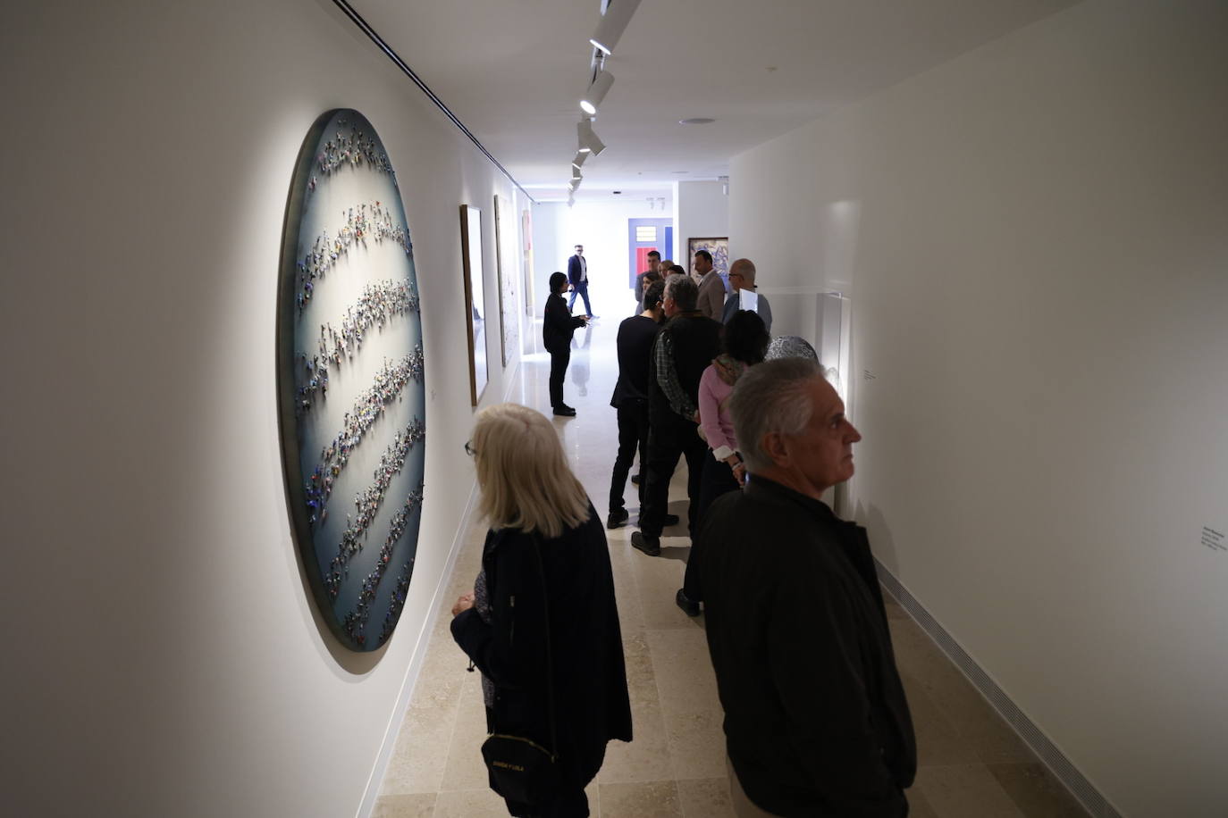 Los primeros visitantes estrenan el Centro de Arte Hortensia Herrero