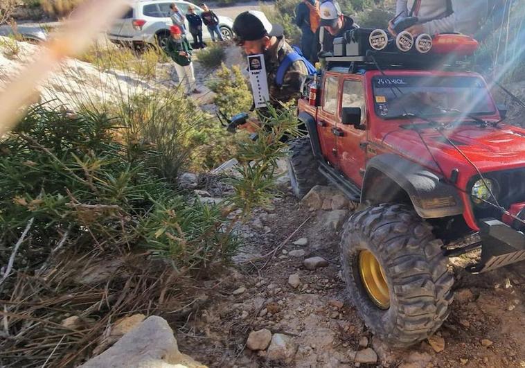 Fotos: Los aficionados al RC &#039;crawling&#039; se citan en Valencia con espectaculares coches teledirigidos