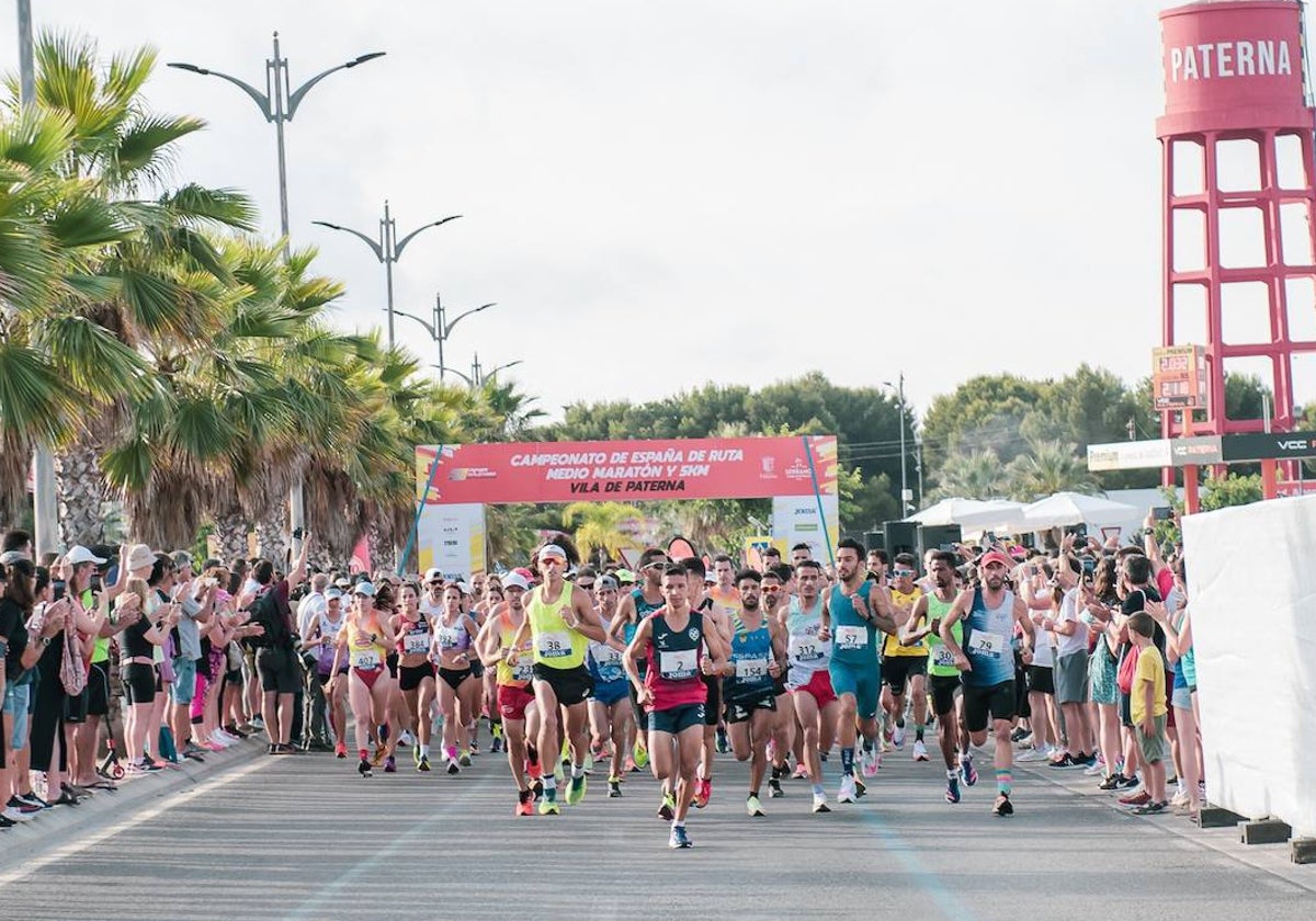 Salida del Medio Maratón de Paterna del año pasado.